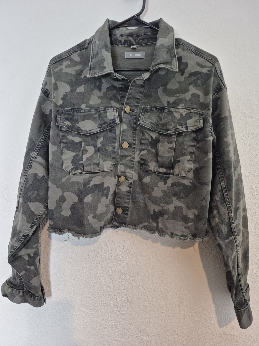 DL1961 Women's Cropped Camo Jacket - Green & Gray. Size small